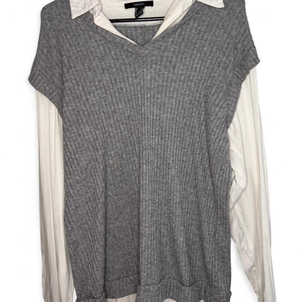 Forever 21 size medium M grey long sleeve sweater vest dress with white collar